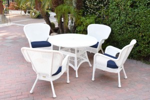 5pc Windsor White Wicker Dining Set With Cushions